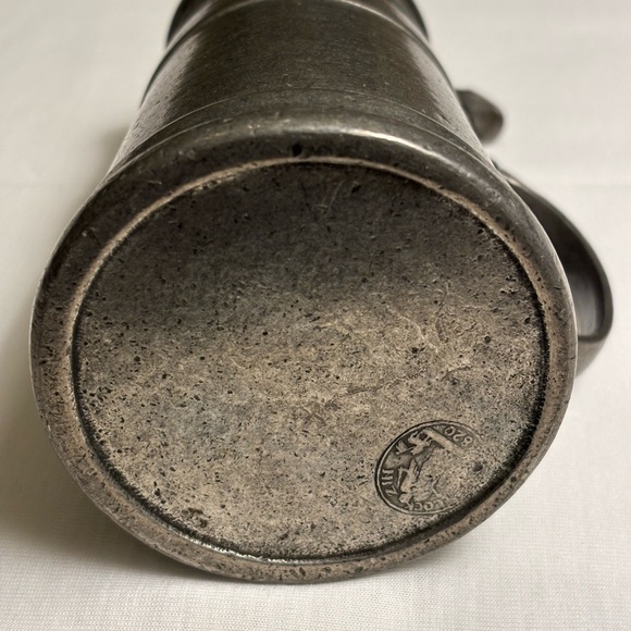 Antique German Kunstauktionshaus Günter Pewter Lidded Tankard. - Picture 2 of 11